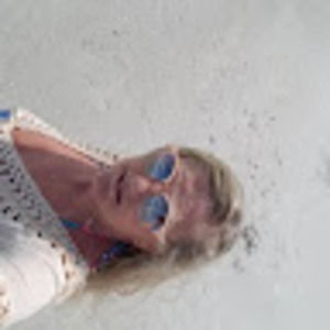 Meet your Posher, Cindy